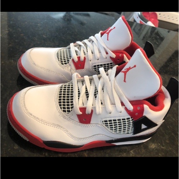 Jordan 4 Retro Fire Red - Youth Size 3 - Picture 4 of 9